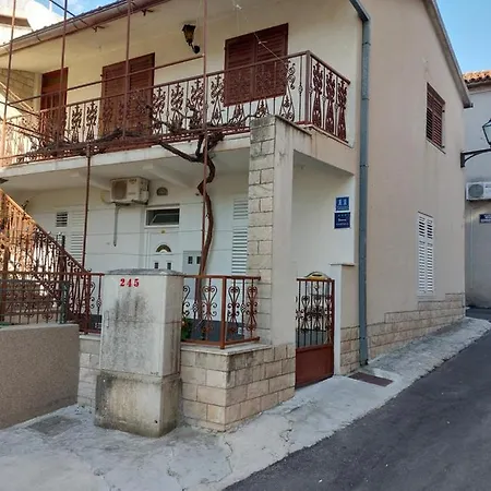 Apartment Story *