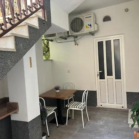 Apartment Story
